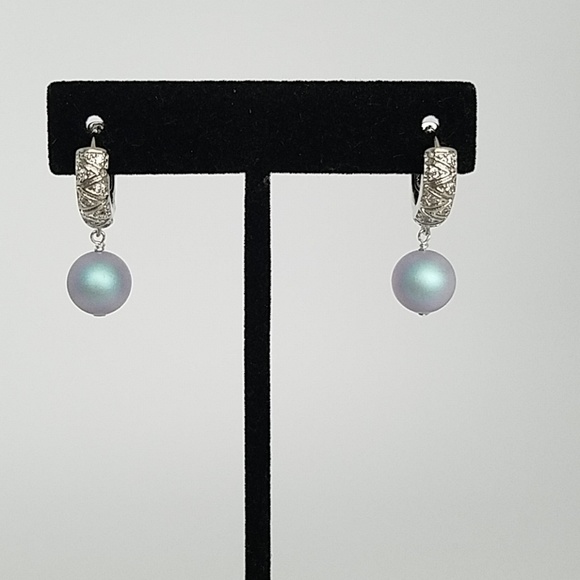 Handmade Jewelry - Silver Cubic Zirconia & Swarovski Pearl Earrings